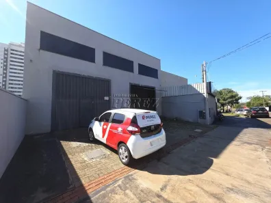 Galpão/Depósito/Armazém para alugar, 230m² no Vila Siam, Londrina
