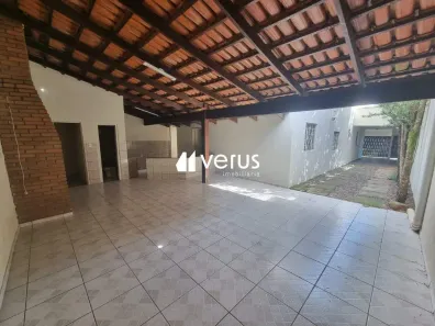 Casa com 3 Quartos à venda, 150m² no Laranjeiras, Uberlândia