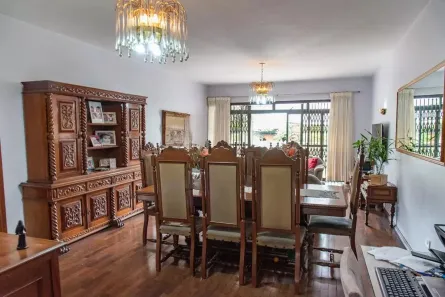 Casa com 4 Quartos à venda, 260m² no Jardim da Glória, São Paulo