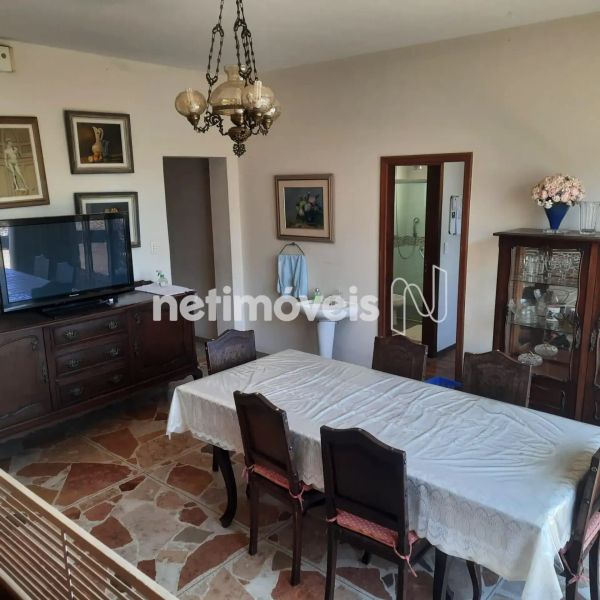 Casa com 5 quartos — Santo Antônio, Belo Horizonte