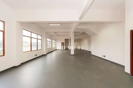 Ponto Comercial para alugar, 180m² no Santa Quitéria, Curitiba