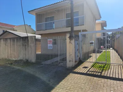 Sobrado com 2 Quartos à venda, 99m² no Uberaba, Curitiba