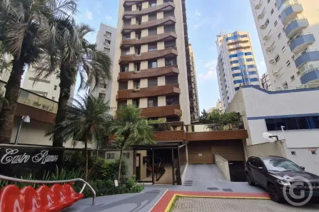 Apartamento com 2 Quartos para alugar, 135m² no Centro, Florianópolis