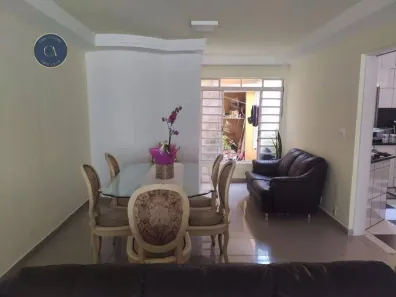 Casa com 3 Quartos à venda, 200m² no Água Branca, São Paulo