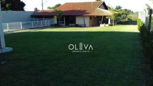 Fazenda/Sítio com 3 Quartos à venda, 1400m² no Zona Rural, Guapiaçu