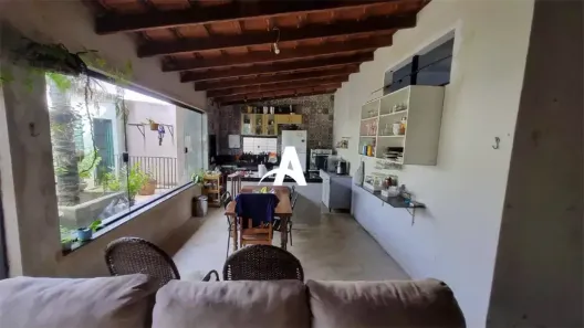 Casa com 5 Quartos à venda, 188m² no São Jorge, Uberlândia