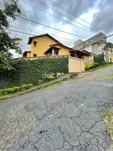 Casa com 5 Quartos à venda, 288m² no Alto Caiçaras, Belo Horizonte