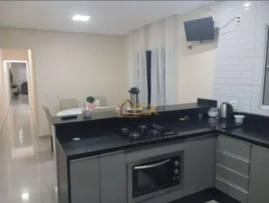 Sobrado com 3 Quartos à venda, 250m² no Jundiapeba, Mogi das Cruzes