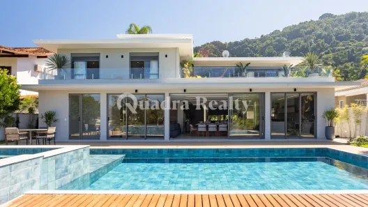 Casa de Condomínio com 8 Quartos à venda, 800m² no Tabatinga, Caraguatatuba