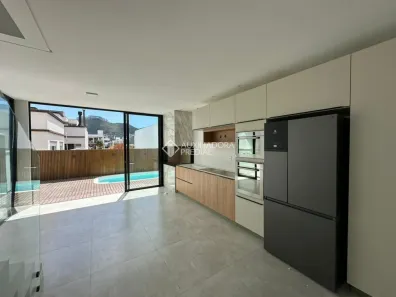 Casa com 3 Quartos à venda, 174m² no Beira Rio, Biguaçu