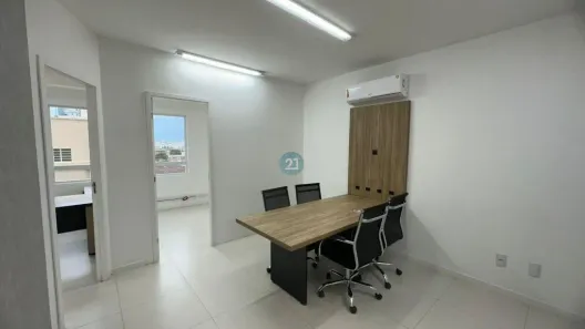 Sala Comercial para alugar, 47m² no Capoeiras, Florianópolis