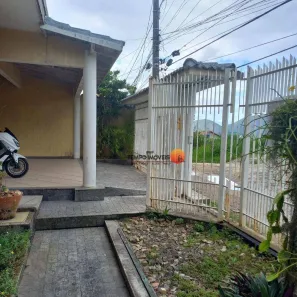 Casa com 6 Quartos à venda, 360m² no Piratininga, Niterói