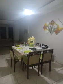 Casa com 3 Quartos para alugar, 180m² no Jardim Altos de Santana II, Jacareí