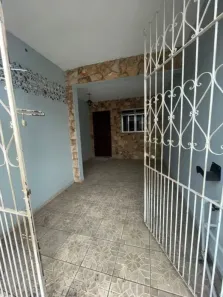 Casa com 2 Quartos para alugar, 128m² no Cidade Alegria, Resende