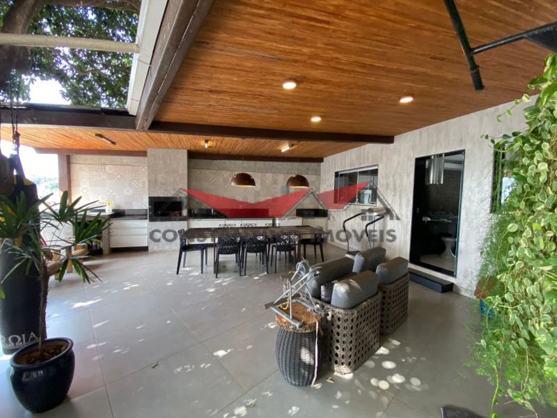 Casa com 3 quartos — Santa Amélia, Belo Horizonte