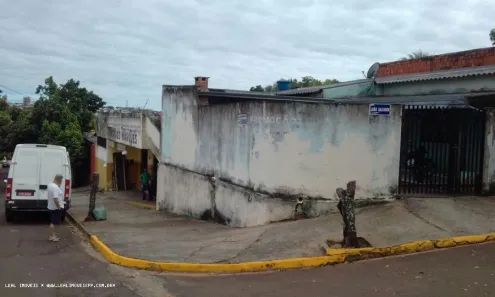 Casa com 3 Quartos à venda, 250m² no Parque Alvorada, Presidente Prudente