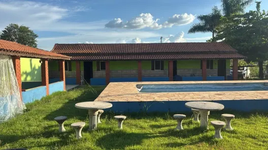Fazenda/Sítio com 4 Quartos à venda, 2500m² no Centro, Porangaba