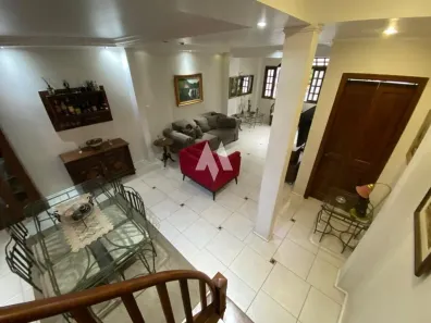 Sobrado com 3 Quartos à venda, 145m² no Gonzaga, Santos
