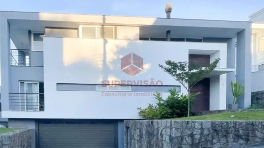 Casa com 4 Quartos à venda, 344m² no Itacorubi, Florianópolis