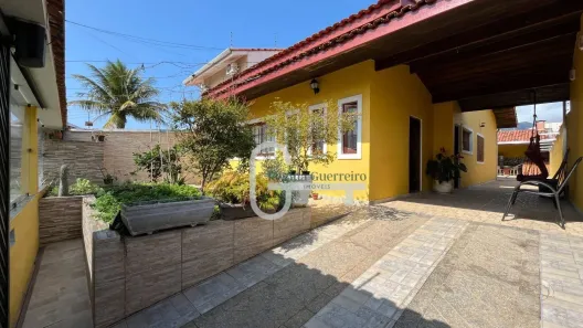 Casa com 3 Quartos à venda, 149m² no Balneário Stella Maris, Peruíbe