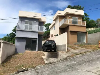 Casa de Condomínio com 4 Quartos à venda, 131m² no Badu, Niterói