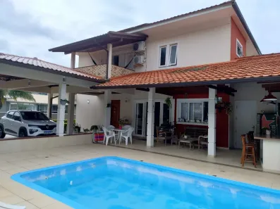 Casa de Condomínio com 4 Quartos à venda, 278m² no Sambaqui, Florianópolis