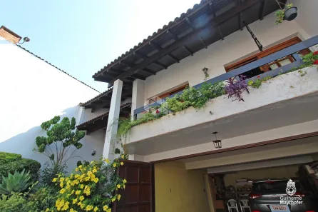 Casa com 3 Quartos à venda, 327m² no Partenon, Porto Alegre