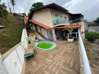 Casa com 3 Quartos à venda, 300m² no Vila Valqueire, Rio de Janeiro