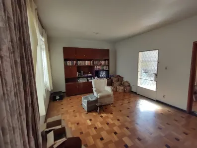 Casa com 3 Quartos à venda, 167m² no Monsenhor Messias, Belo Horizonte