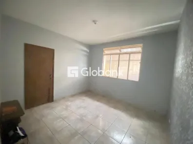 Casa com 6 Quartos à venda, 345m² no São Mateus, Montes Claros