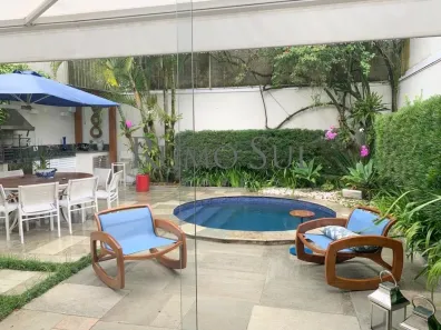Casa com 3 Quartos à venda, 250m² no Santo Amaro, São Paulo