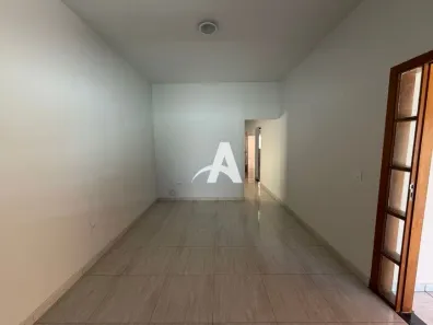 Casa com 2 Quartos para alugar, 140m² no Pampulha, Uberlândia