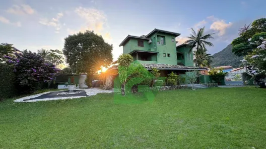 Casa com 8 Quartos à venda, 475m² no Martim de Sá, Caraguatatuba