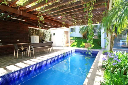 Casa com 3 Quartos à venda, 480m² no Pacaembu, São Paulo