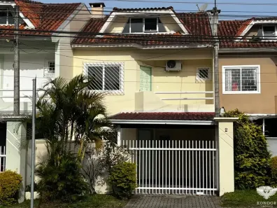 Sobrado com 3 Quartos para alugar, 110m² no Santa Felicidade, Curitiba