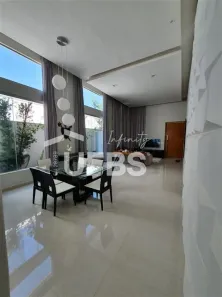 Casa de Condomínio com 3 Quartos à venda, 210m² no Laranjeiras, Uberlândia