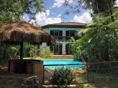 Fazenda/Sítio com 3 Quartos à venda, 698m² no Chácara de La Rocca, Carapicuíba