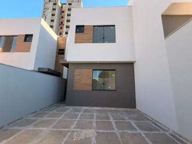 Casa com 3 Quartos à venda, 110m² no Manacás, Belo Horizonte