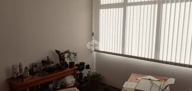 Sala Comercial à venda, 40m² no Centro Histórico, Porto Alegre
