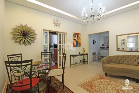 Casa com 4 Quartos à venda, 180m² no Petrópolis, Porto Alegre