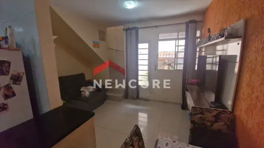 Casa com 2 Quartos à venda, 66m² no Darcy Vargas, Contagem