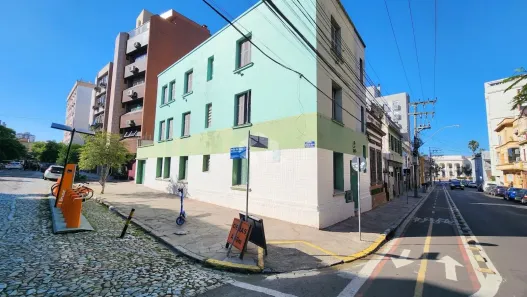 Prédio Residencial com 9 Quartos à venda, 550m² no Floresta, Porto Alegre