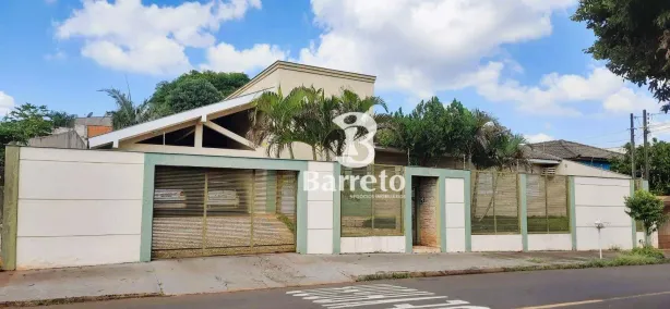 Casa com 3 Quartos à venda, 340m² no Califórnia, Londrina