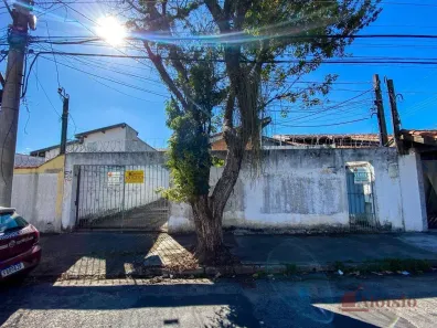 Casa com 2 Quartos para alugar, 250m² no Jardim Gurilândia, Taubaté