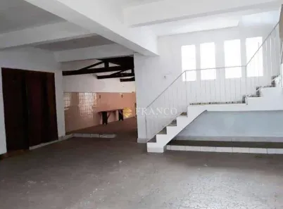 Sobrado com 5 Quartos à venda, 296m² no Centro, Tremembé