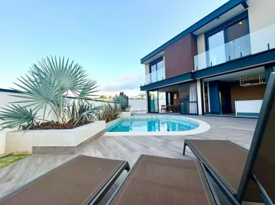 Casa de Condomínio com 3 Quartos à venda, 290m² no Loteamento Brisas do Lago, Jundiaí
