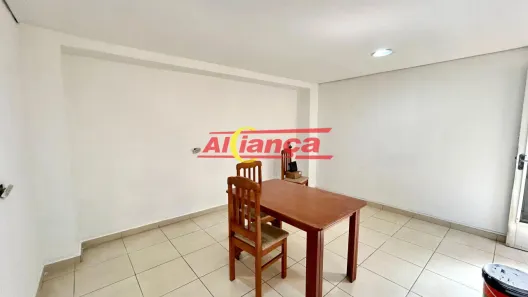 Apartamento com 2 Quartos para alugar, 45m² no Vila Galvão, Guarulhos
