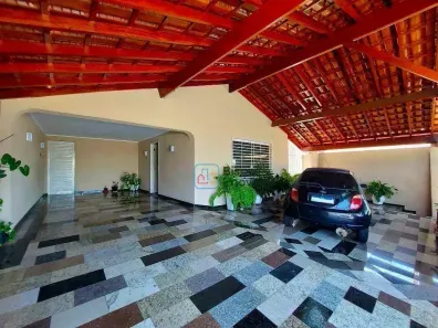 Casa com 3 Quartos à venda, 172m² no Cidade Jardim, Americana