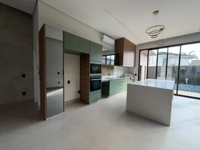Casa de Condomínio com 4 Quartos à venda, 220m² no Residencial Villaggio II, Bauru