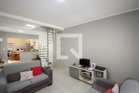 Casa com 3 Quartos à venda, 220m² no Vila Ema, São Paulo